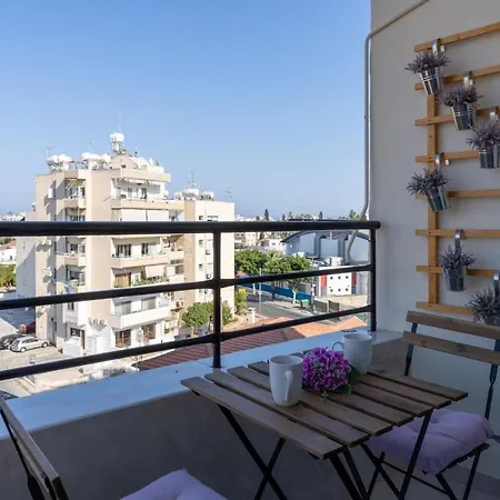 Mosaic - 1 Bedroom In *