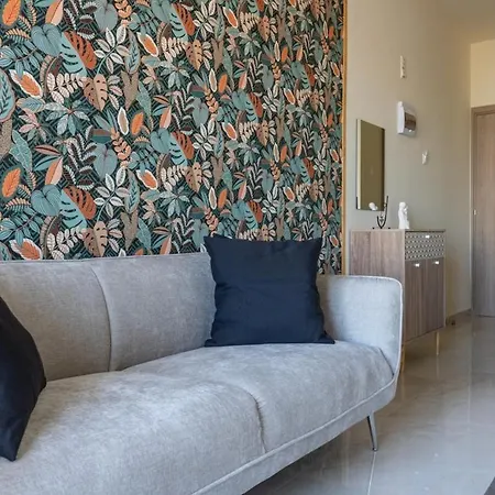 Mosaic - 1 Bedroom In