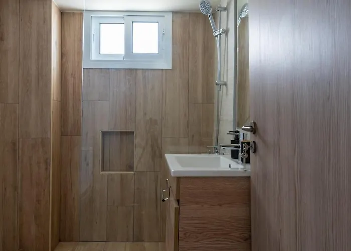 Mosaic - 1 Bedroom In